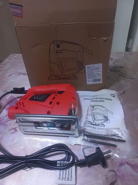 Лобзик электрический