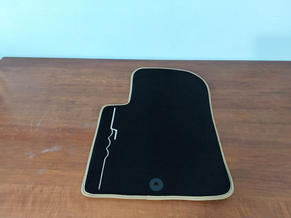 Covorase auto din mocheta dedicate FIAT 500