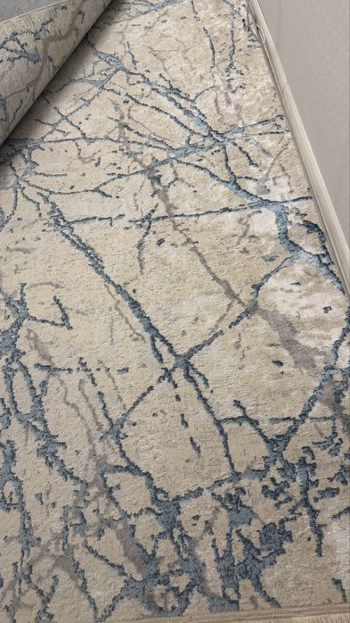 Продам ковер красивый