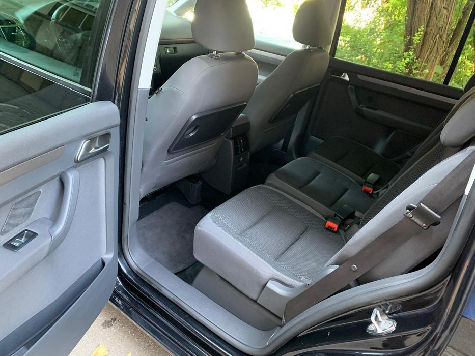 Volkswagen Touran 1.6 tdi 105cp 2012