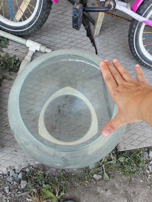 2 Аквариума для рыб