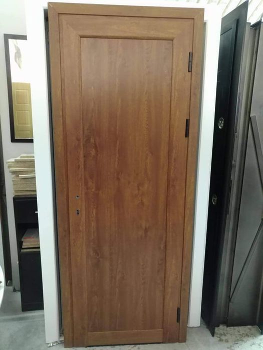 Алуминиеви врати за баня влаго устойчиви