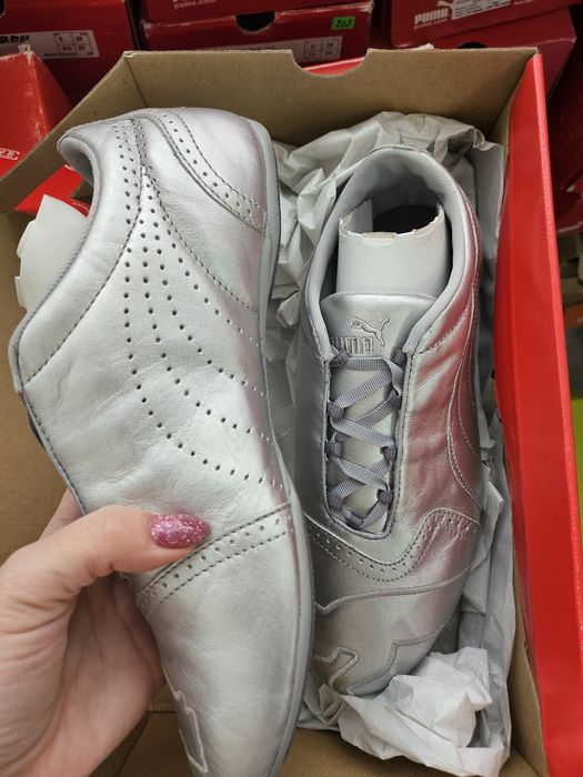 Дамски нови спортни обувки на Puma, размер 38.5 стелка 24.5