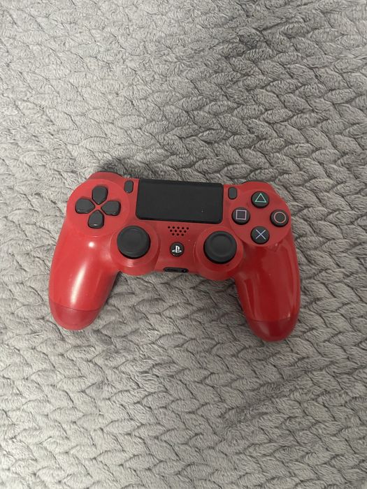 PS4 PRO 1TB CUH-7216B + Controller PS4 Roșu + 3 Jocuri - Stare Excelentă