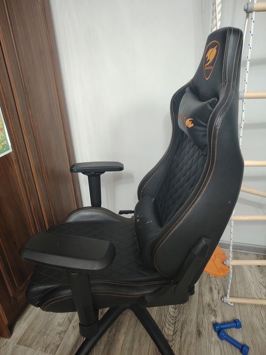 Игровое COUGAR Armor S черный