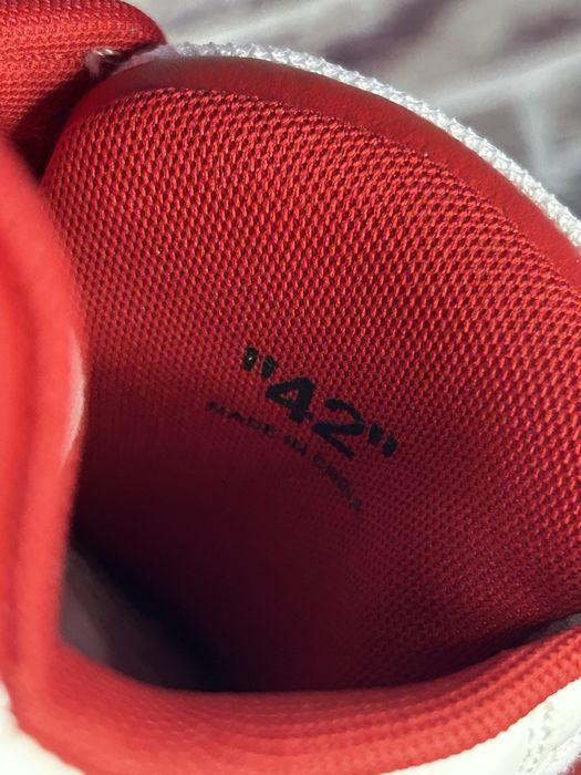 Off white Out of Office