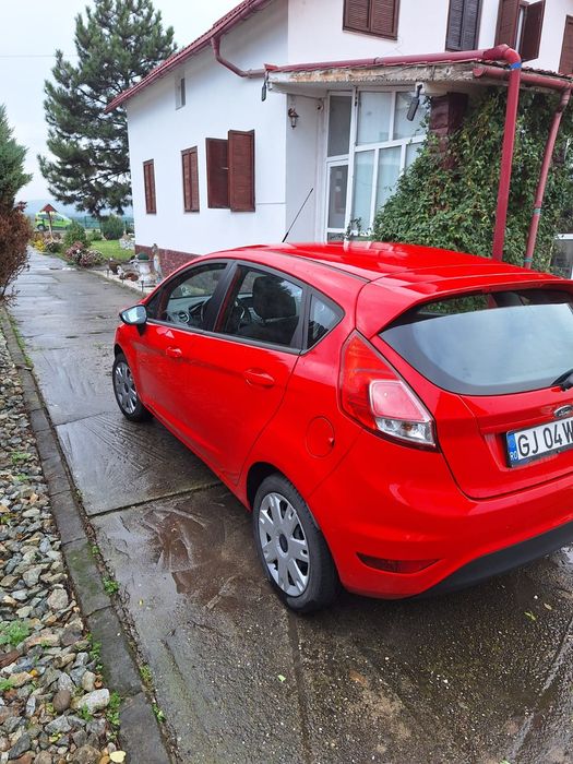 Vând Ford Fiesta 2017 Benzină