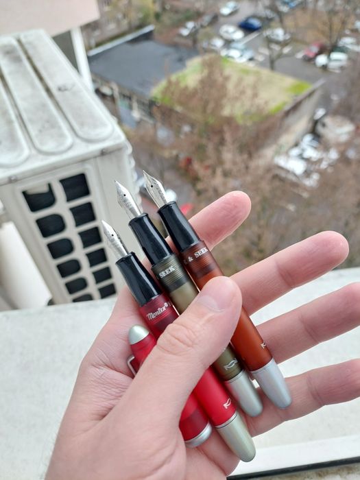 Stilouri retractabile Montex hide and seek