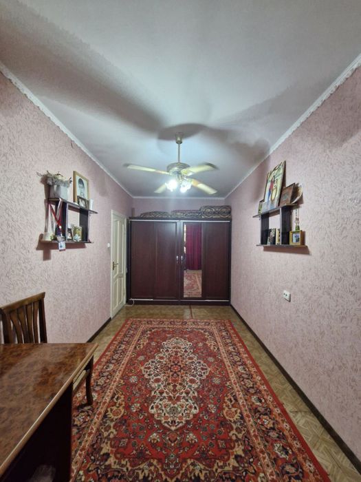 Продаётся 3-х комнатная квартира с обстановкой!