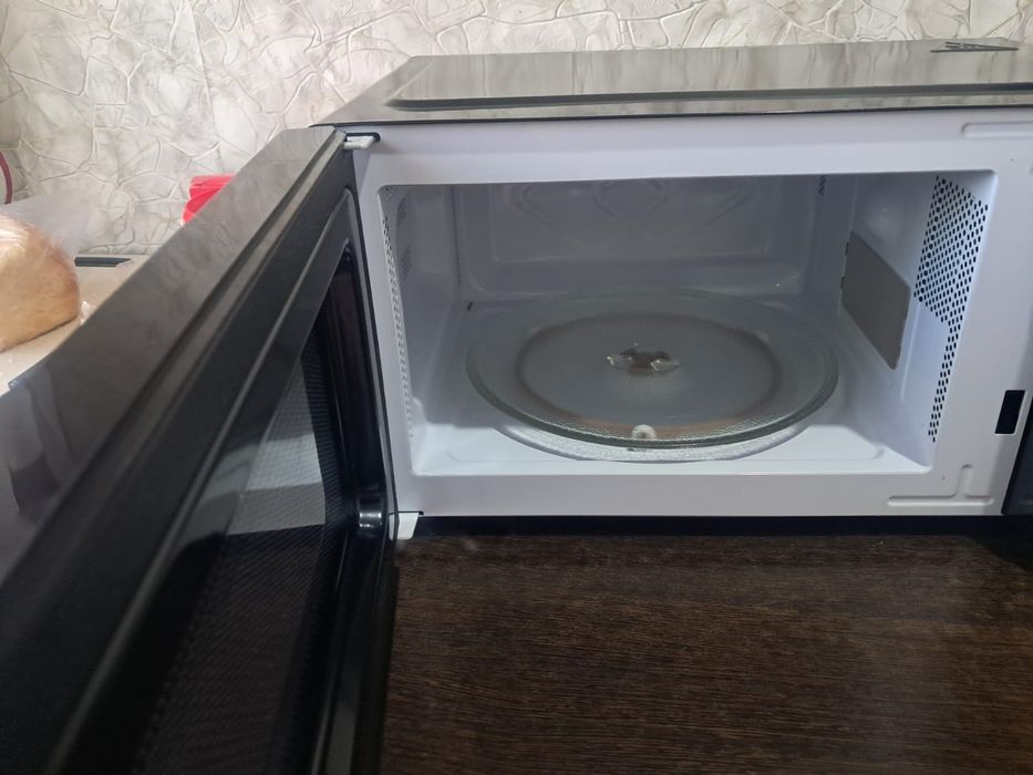 Микроволновая печь новая!!