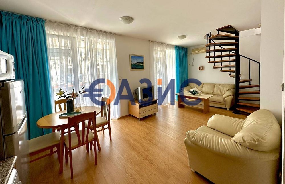 Продава се Четиристаен апартамент в к.к. Слънчев бряг - 145 кв.м за 689 €/кв.м - Снимка #3