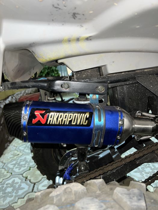 Продам квадроцикл срочно  200куб