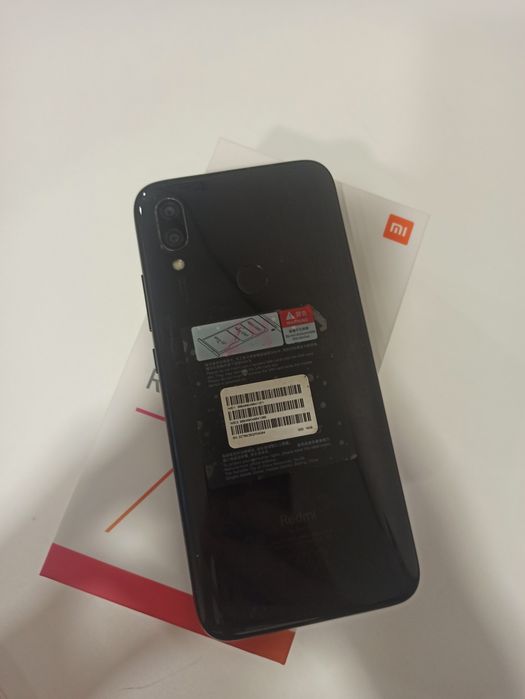 Смартфон Xiaomi Redmi 7