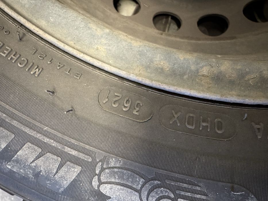 Vand cauciucuri 195/65/15 Iarna