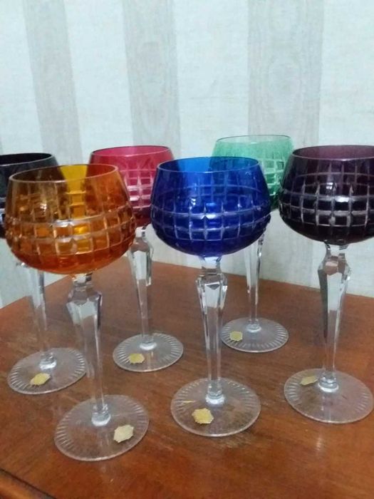 ГДР. Цветной хрусталь ручной шлифовки. Высокие фужеры.