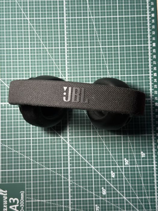 JBL live 770 nc.
