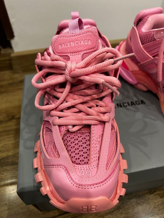 Balenciaga Track