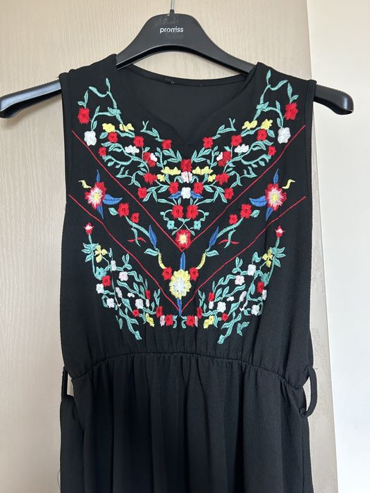 Дамска рокля