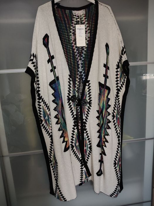 Poncho imprimeu aztec