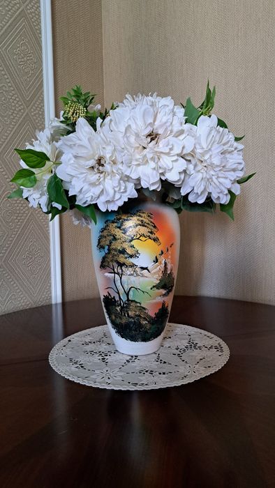 Продам вазу керамическую