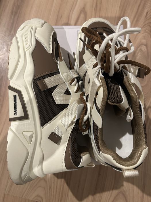 Дамски спортни маратонки