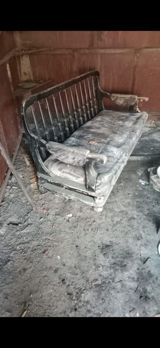 Диван советский ссср винтаж деревянный