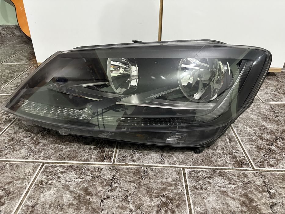 Ляв фар за Seat Alhambra / VW Sharan 2010 -