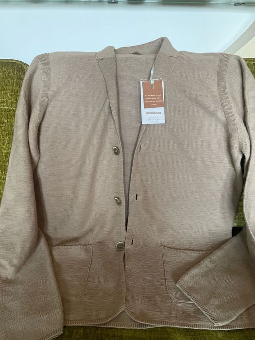 Продавам жилетка мъжка