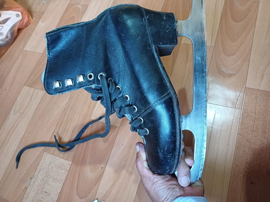 Коньки подросковые сделано в СССР.