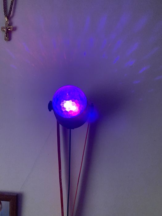 Светомузыка с пультом управления.