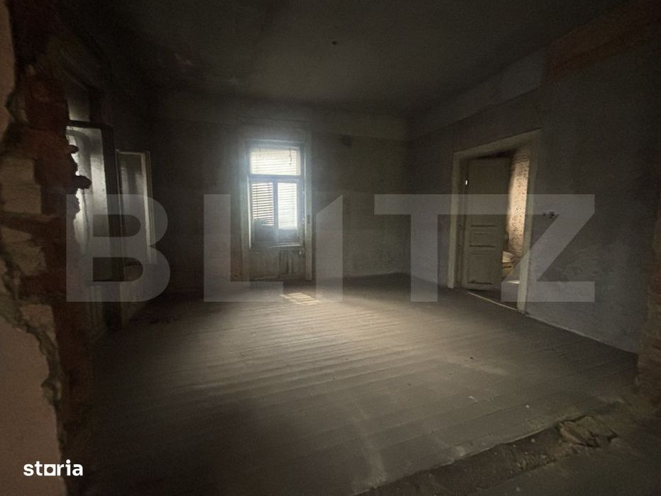 Casa de vanzare, 4 camere, 204 mp, 574 mp teren - Simleu Silvaniei