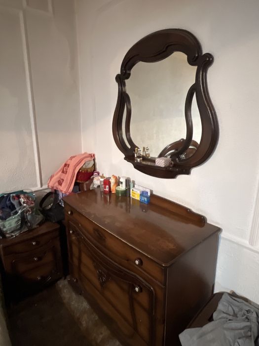 Продам спальный гарнитур.