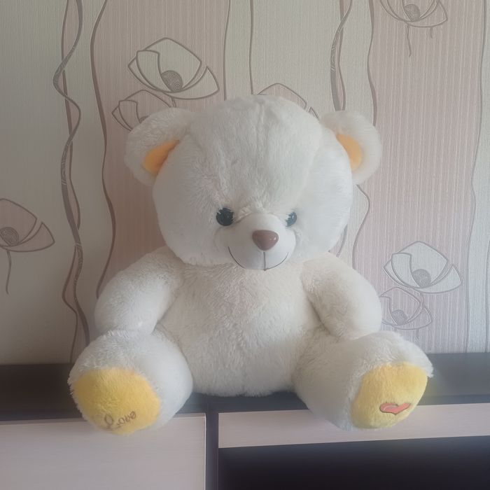 Продаётся плюшевый мишка