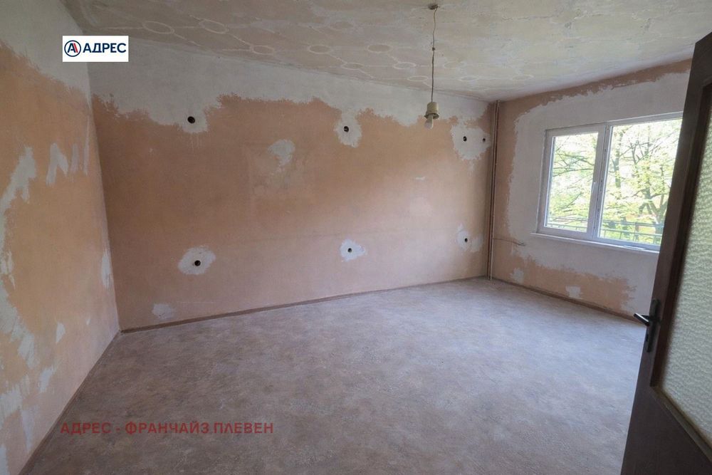 Многостаен в Плевен-Идеален център площ 130 цена 189000