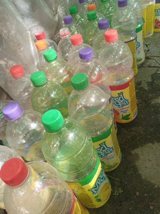 Продается пластиковые бутылки