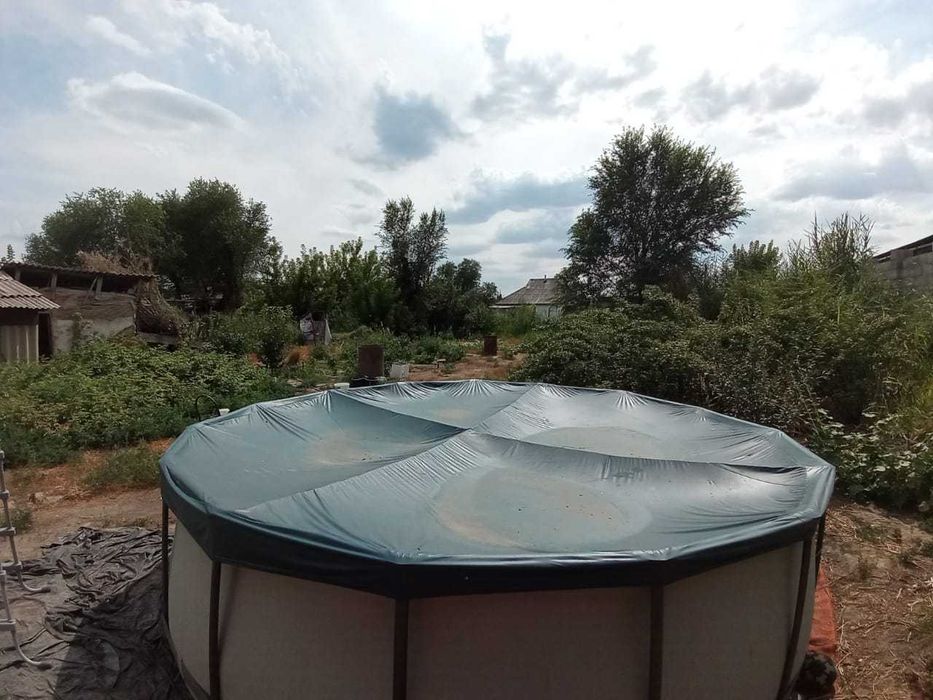 Продам дом с бассейном в центре СРОЧНО