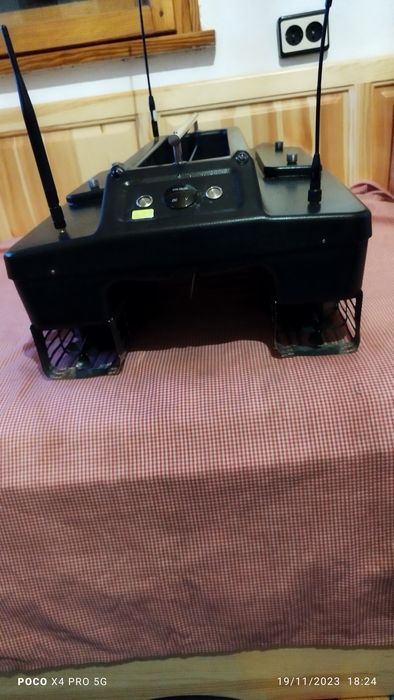 Лодка за захранка