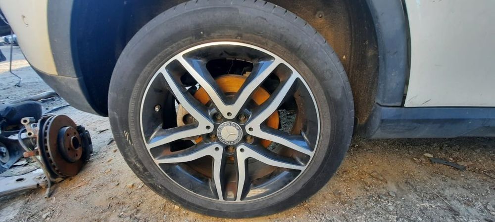 Dezmembrez Mercedes GLA x156 motor 1.6 benzina 90kw 122cp m270 dezmembrez cutie de viteze automata