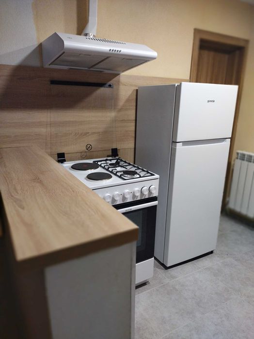 Дава се под наем Тристаен апартамент в Благоевград, Идеален център - 95 кв.м за 357 € - Снимка #15