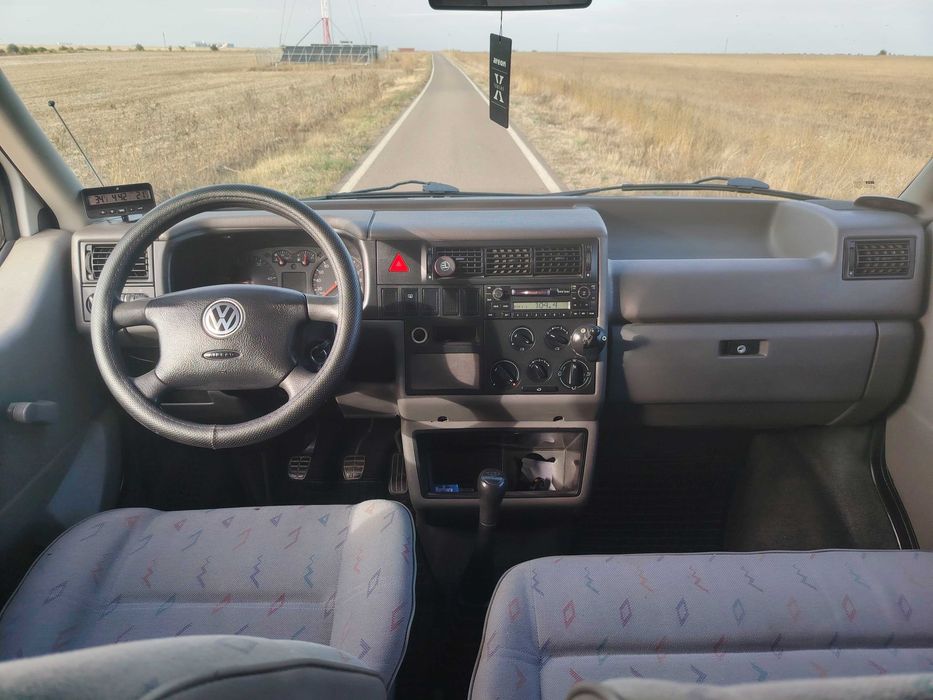 VOLKSWAGEN Transporter 2001 — imagine 5