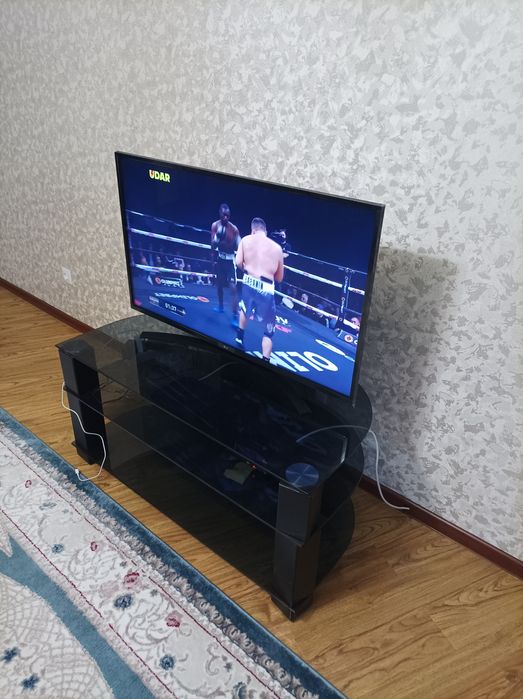 Продам телевизор lg 2020