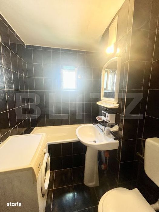 Apartament decomandat de vanzare - zona Rogerius