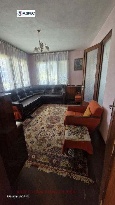 Къща в Ловеч, област-гр.Луковит площ 460 цена 160000