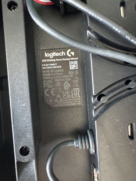 Logitech волан G29 с педали и оригинален стол PLAYSEAT® Challenge X - Logitech G Edition