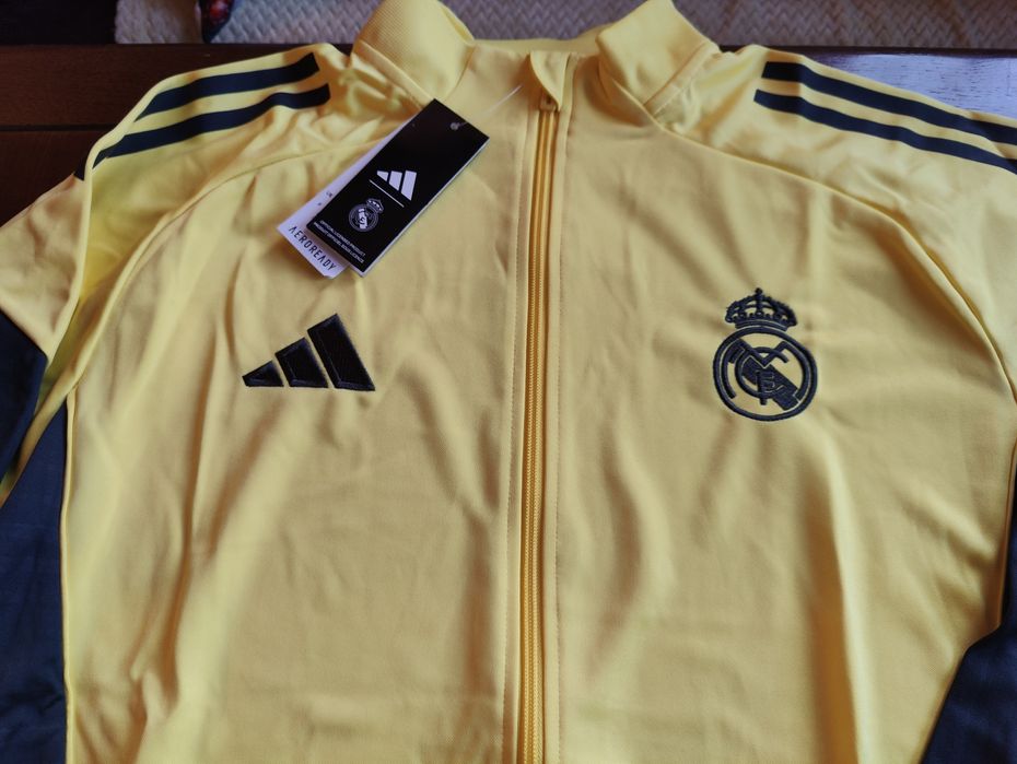 Тренировъчен футболен екип Real Madrid 25/26