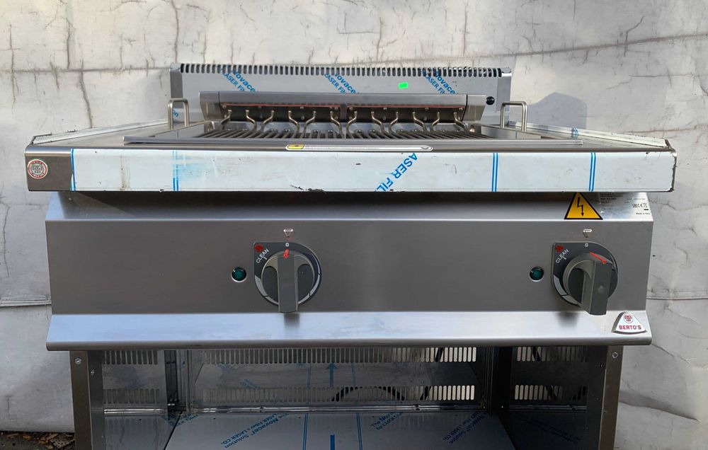 Професионална скара на ток Италия