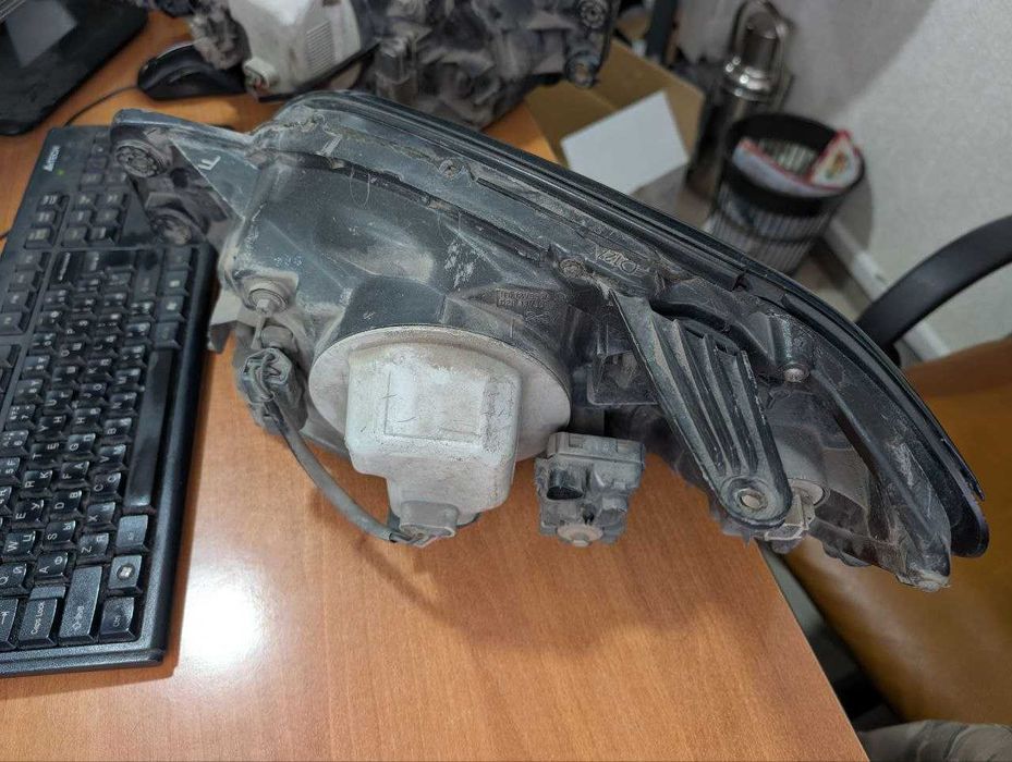 Фары Subaru Legacy 3 BH5 (линзы)