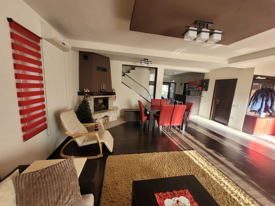 PROPRIETAR Vand/Inchiriez Vila/Casa Ultramoderna în Micalaca