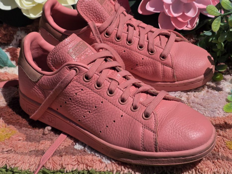 Adidas Sam Smith кецове от кожа в неоново розово