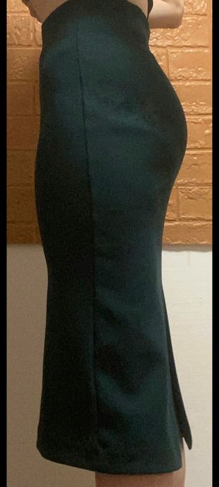 Юбка-карандаш темно-зеленая Reserved